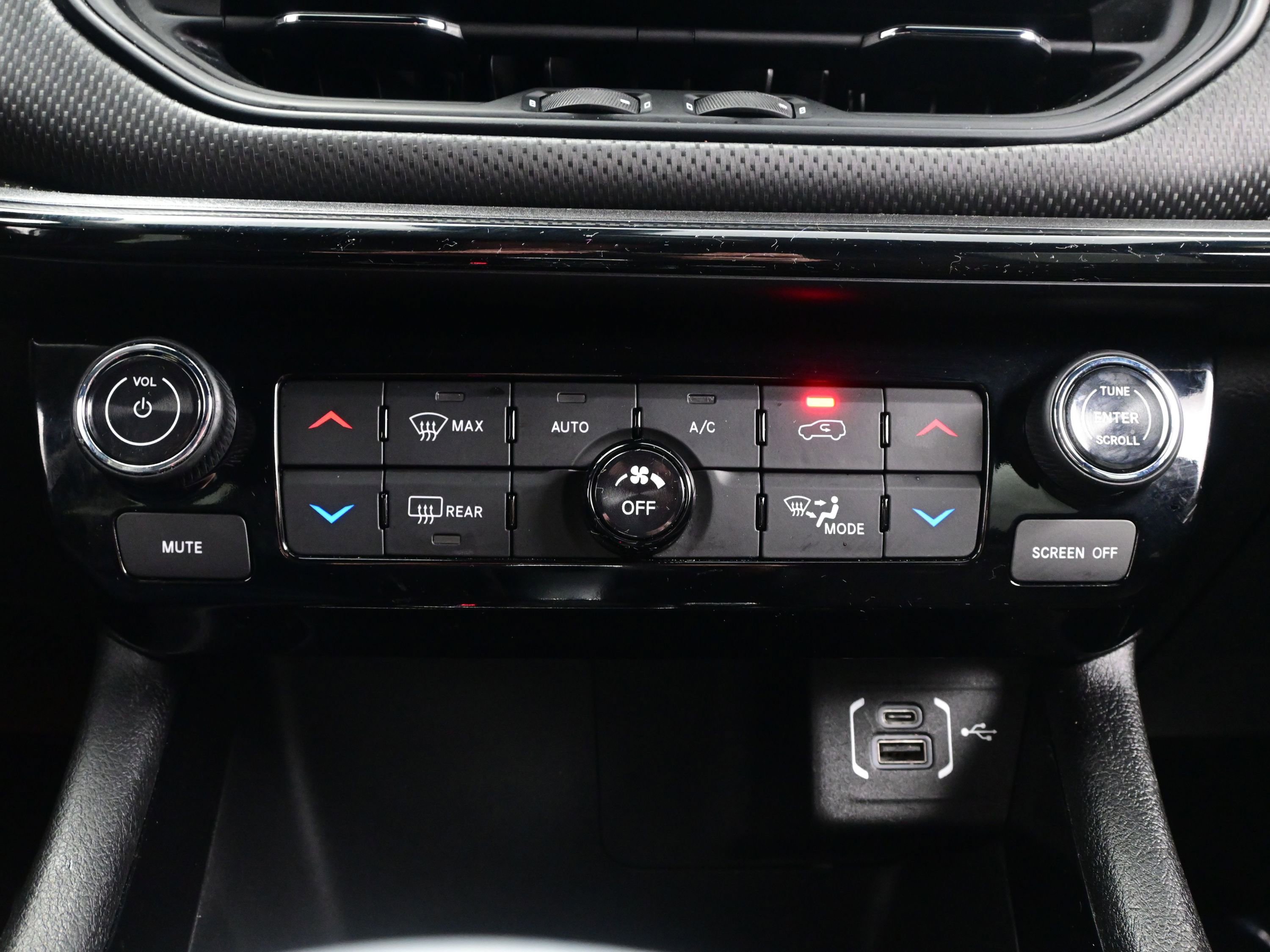 Used 2024 Jeep Compass Latitude w/ Convenience Group image 20