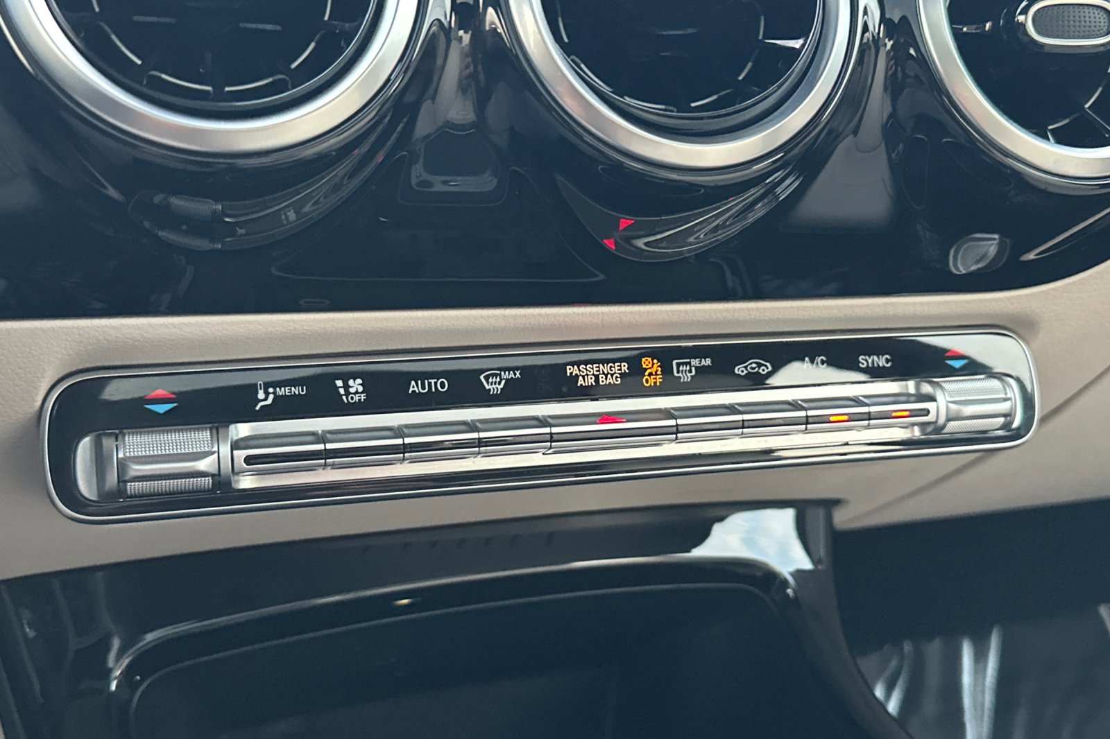 Certified 2025 Mercedes-Benz CLA 250 image 20