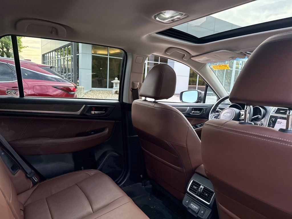 Used 2018 Subaru Outback 2.5i Touring image 9