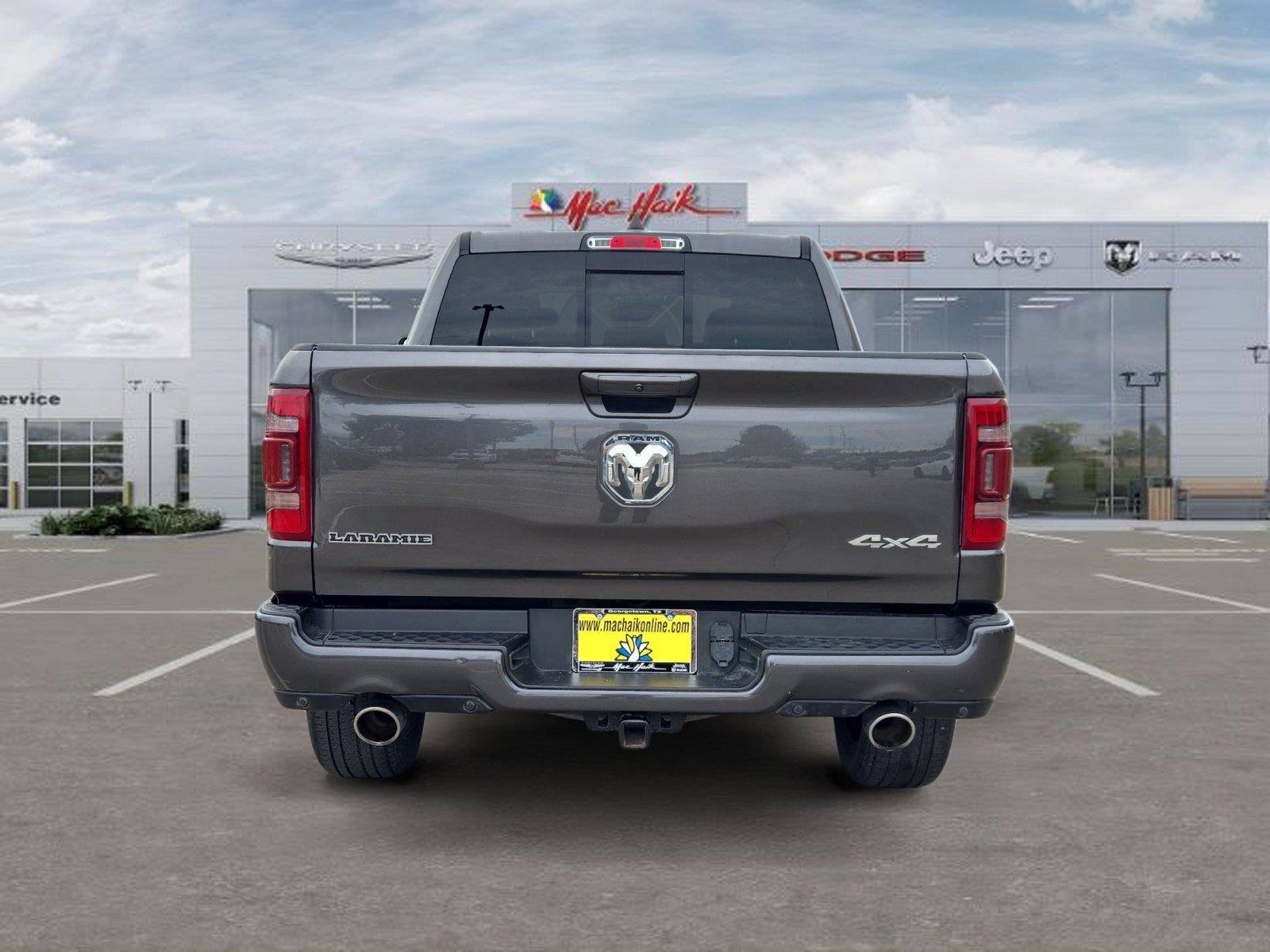 Used 2023 RAM 1500 Laramie AWD/4WD image 4