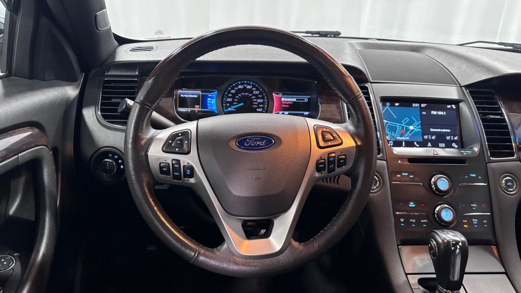 Used 2016 Ford Taurus Limited FWD image 13