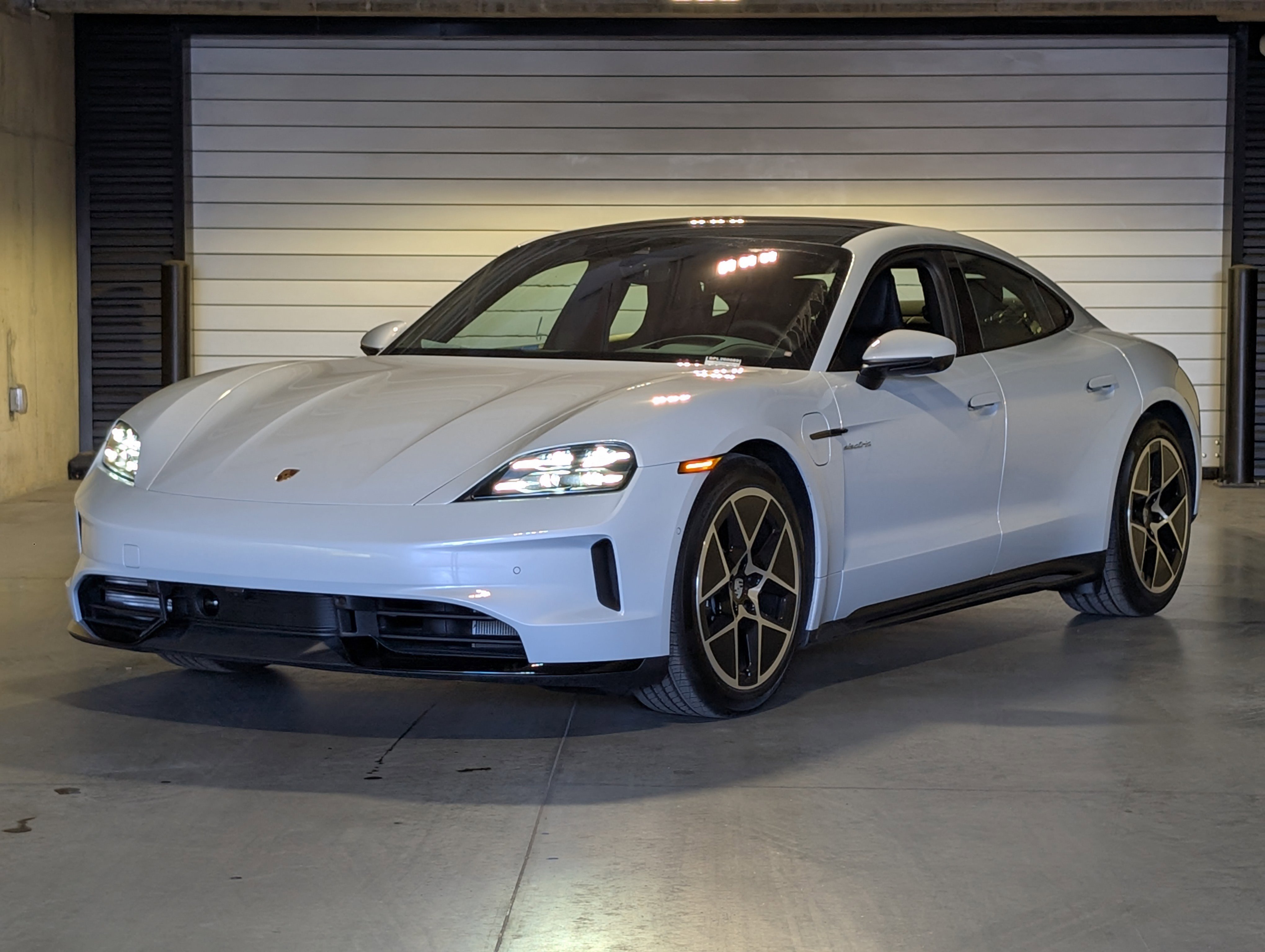 New 2026 Porsche Taycan image 1