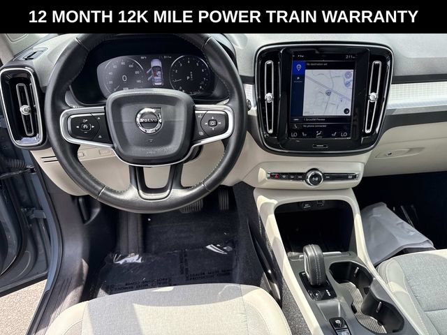 Used 2020 Volvo XC40 T5 Momentum w/ Protection Package Premier AWD/4WD image 17