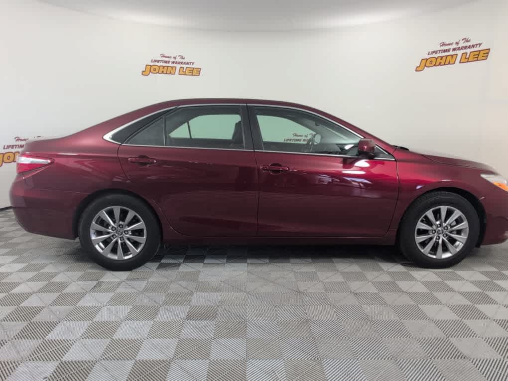 Used 2017 Toyota Camry XLE w/ Moonroof Package FWD image 8