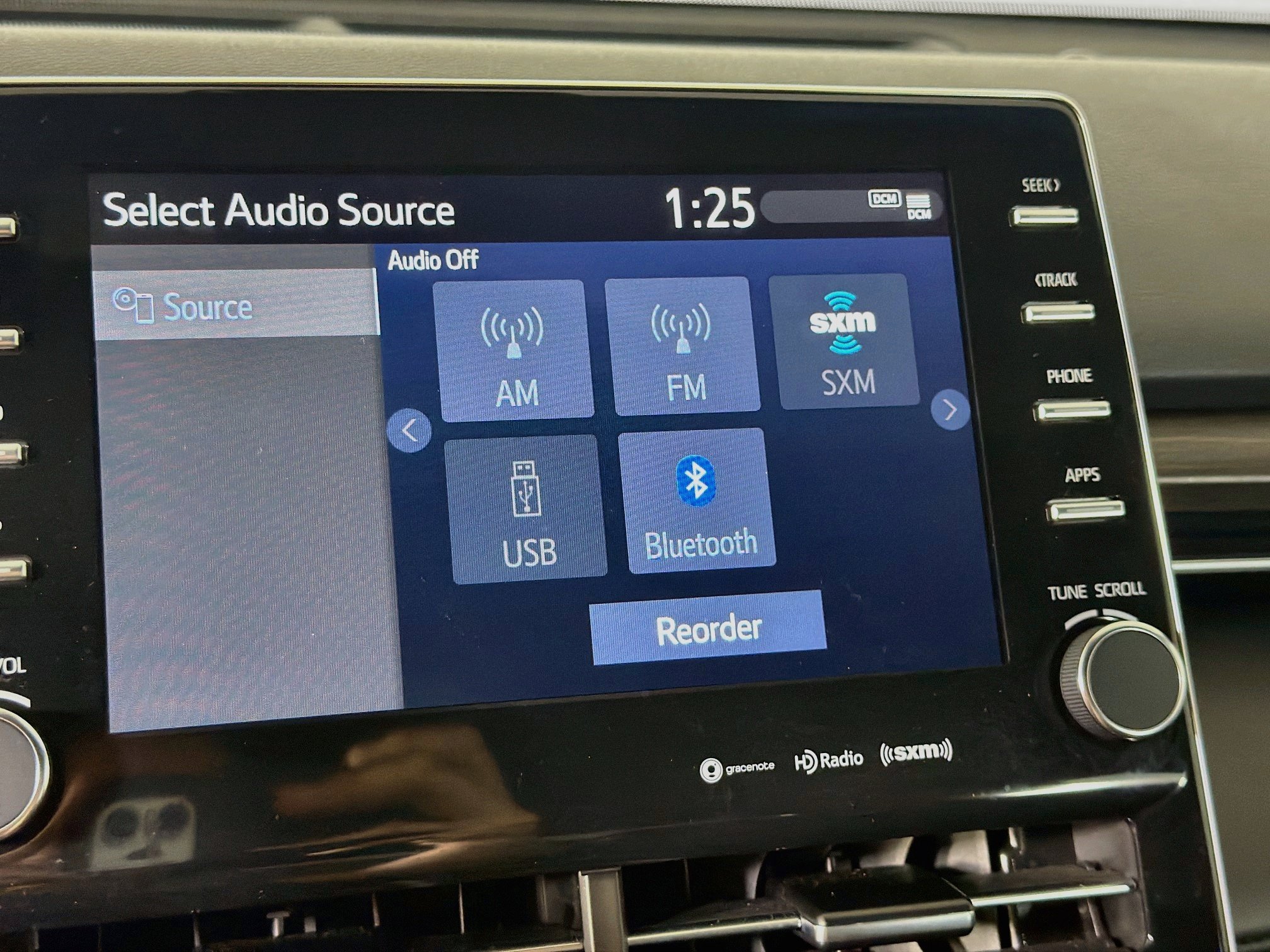 Used 2022 Toyota Avalon XLE FWD image 21