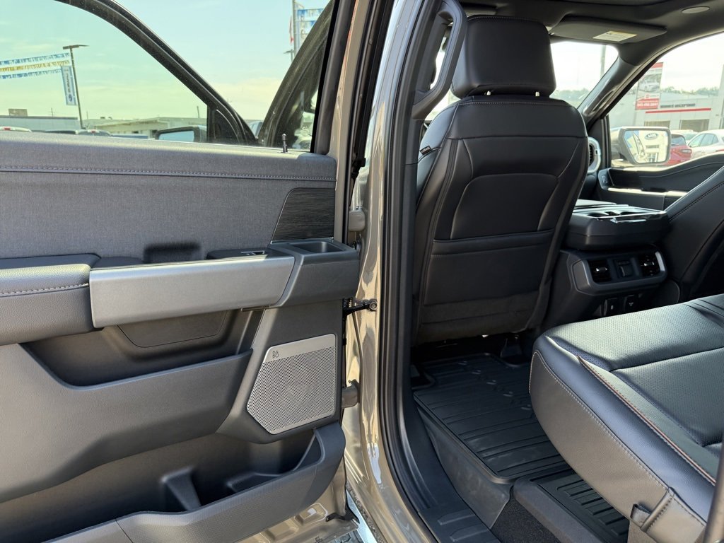 New 2025 Ford F150 Lariat w/ Equipment Group 502A High image 27