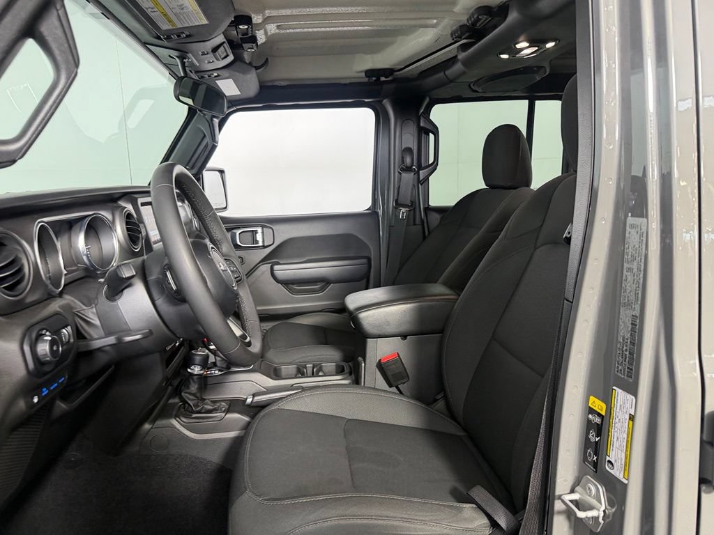Used 2023 Jeep Wrangler Unlimited AWD/4WD image 22