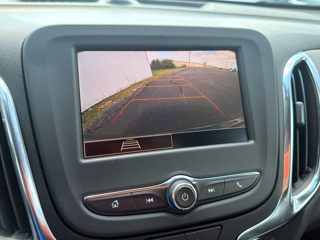 Used 2024 Chevrolet Equinox LT w/ LPO, Floor Liner Package FWD image 16