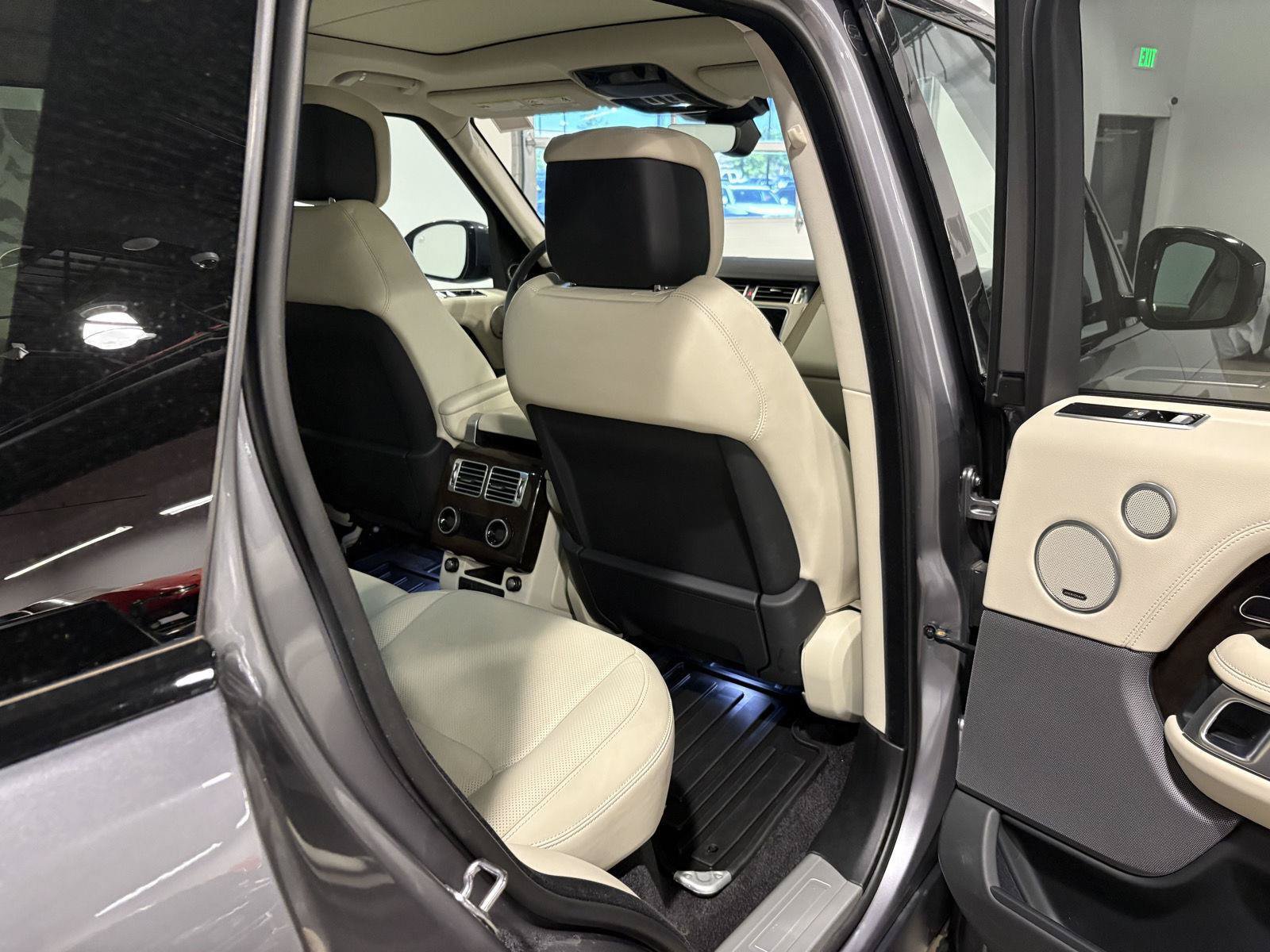 Used 2020 Land Rover Range Rover HSE AWD/4WD image 40