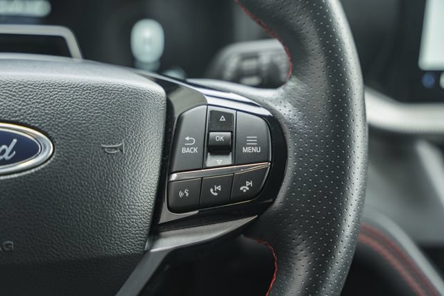 Used 2025 Ford Explorer ST-Line w/ ST-Line Street Pack AWD/4WD image 37