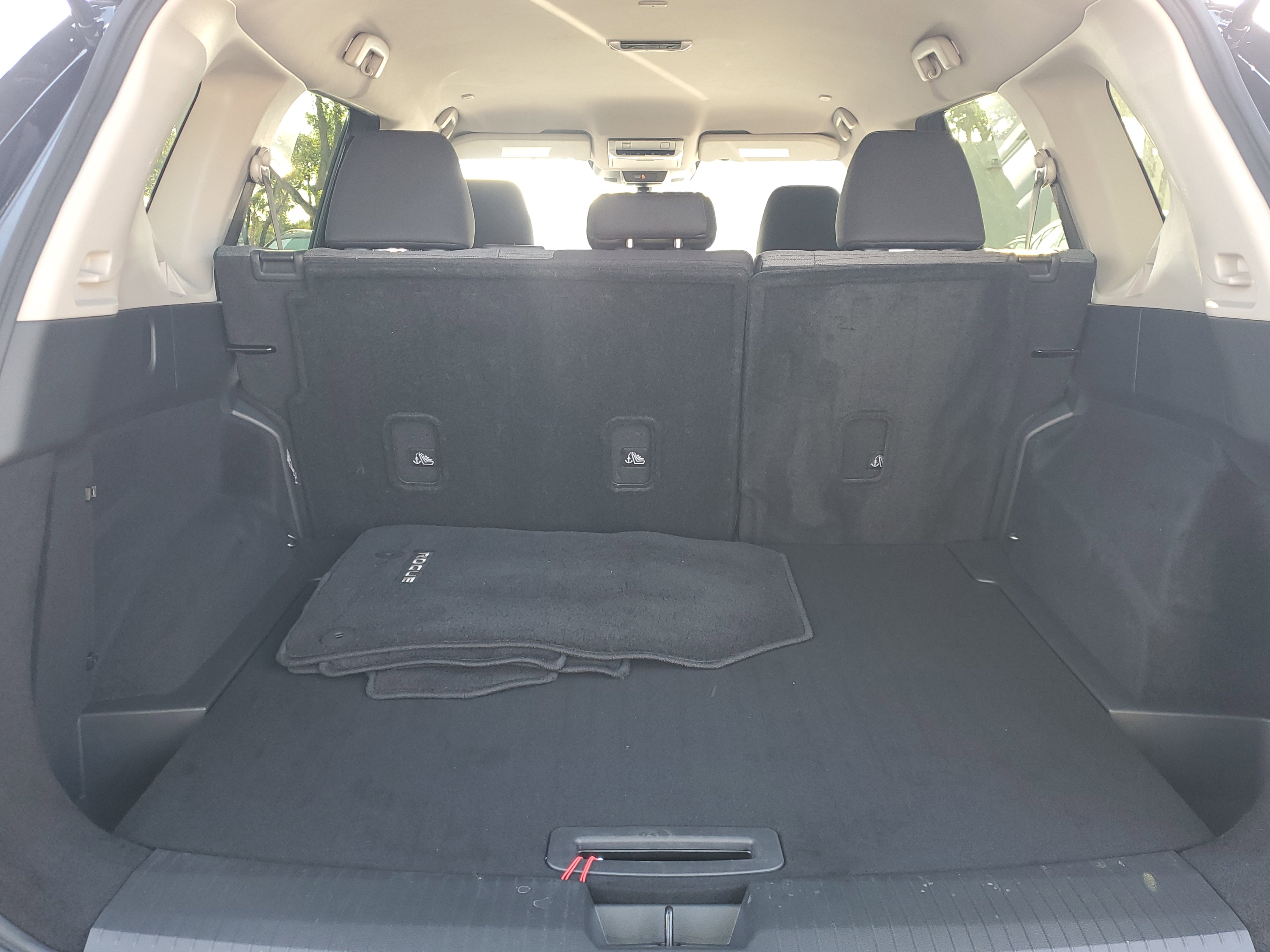 Certified 2023 Nissan Rogue SV image 14