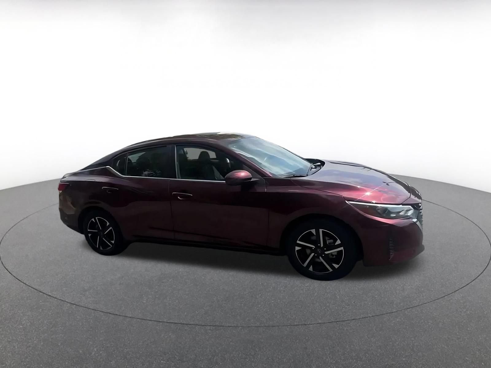 Used 2025 Nissan Sentra SV FWD image 2