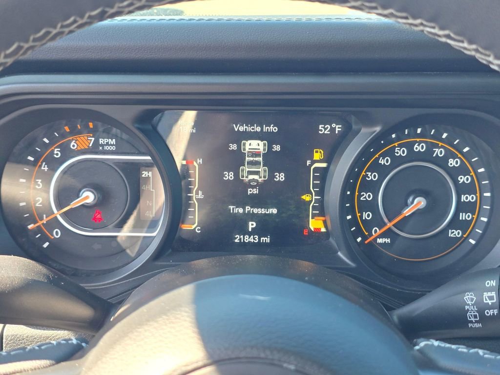 Used 2025 Jeep Wrangler Unlimited Rubicon image 24