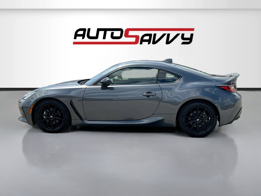 Used 2025 Toyota GR86 Premium w/ ALL Weather Mat Package (TMS) RWD image 4