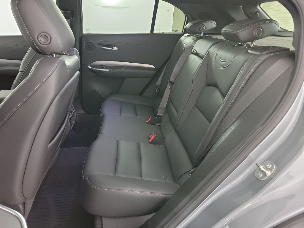 Used 2024 Cadillac XT4 Premium Luxury FWD image 12
