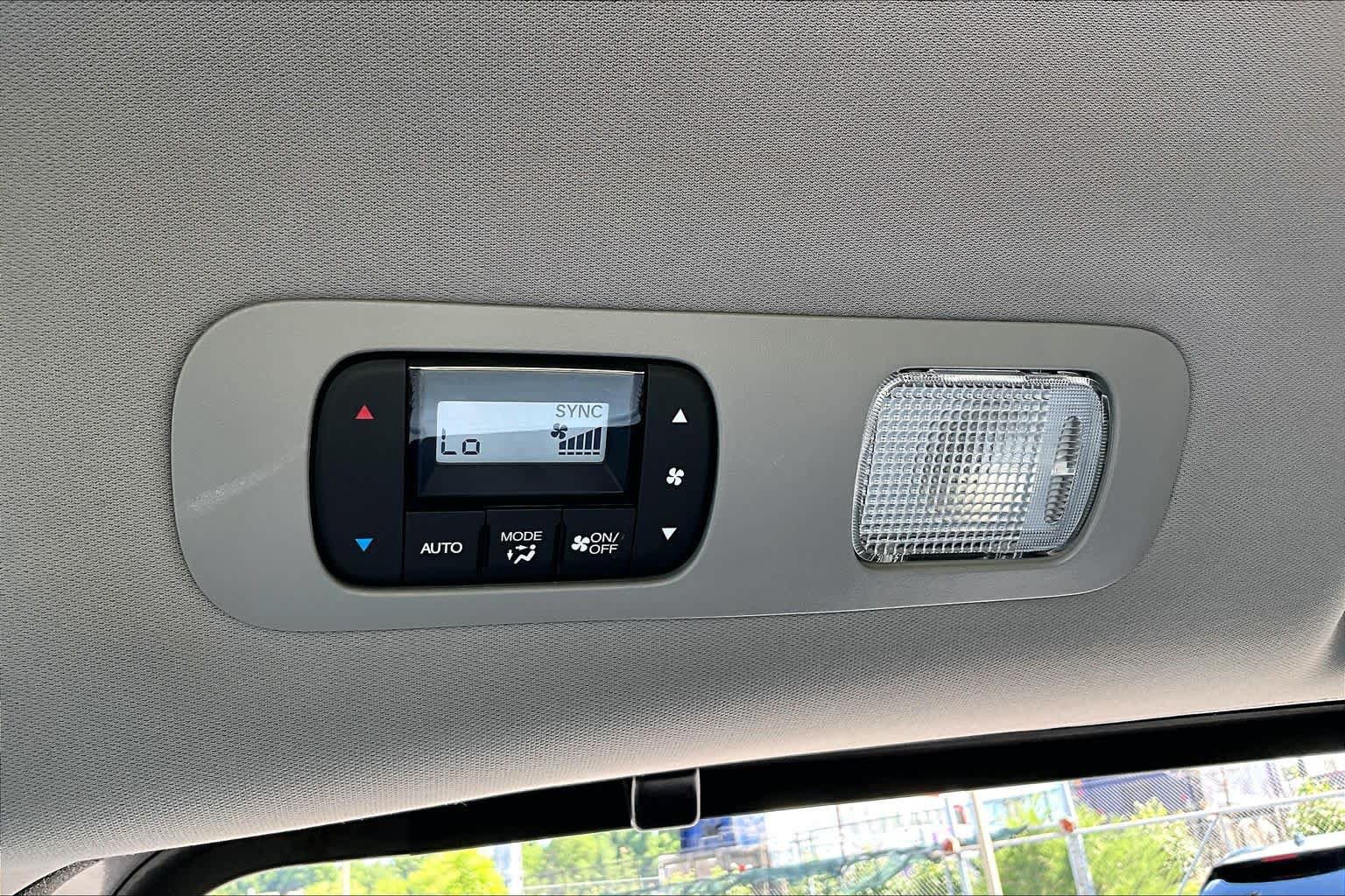 Used 2024 Honda Odyssey EX image 36