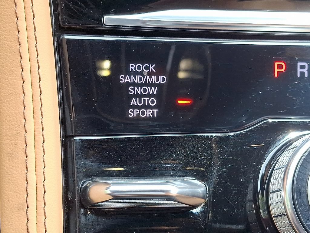 Used 2023 Jeep Grand Cherokee Summit AWD/4WD image 26