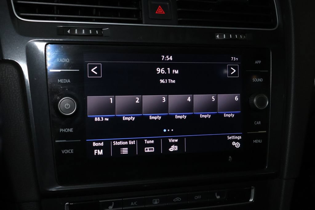 Used 2019 Volkswagen Golf SE FWD image 27