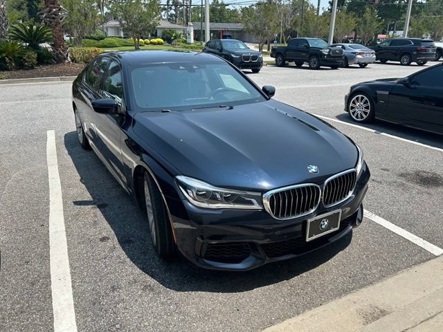 Used 2017 BMW 750i xDrive AWD/4WD image 4