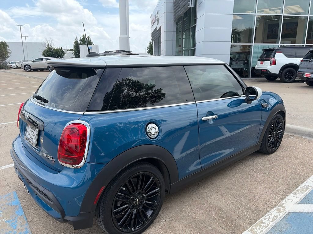 Used 2022 MINI Cooper S w/ Premium Package FWD image 9