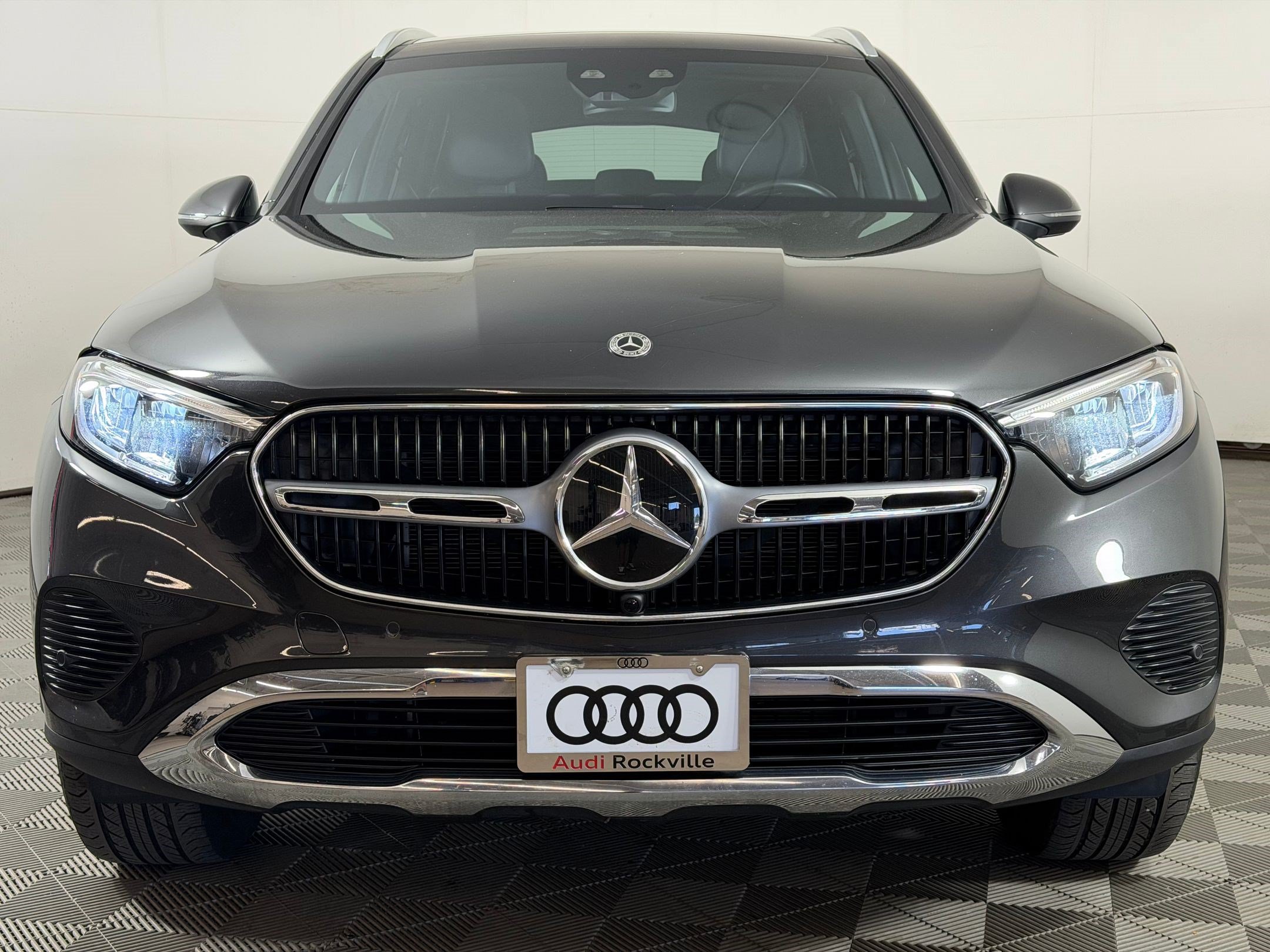 Used 2023 Mercedes-Benz GLC 300 4MATIC image 6