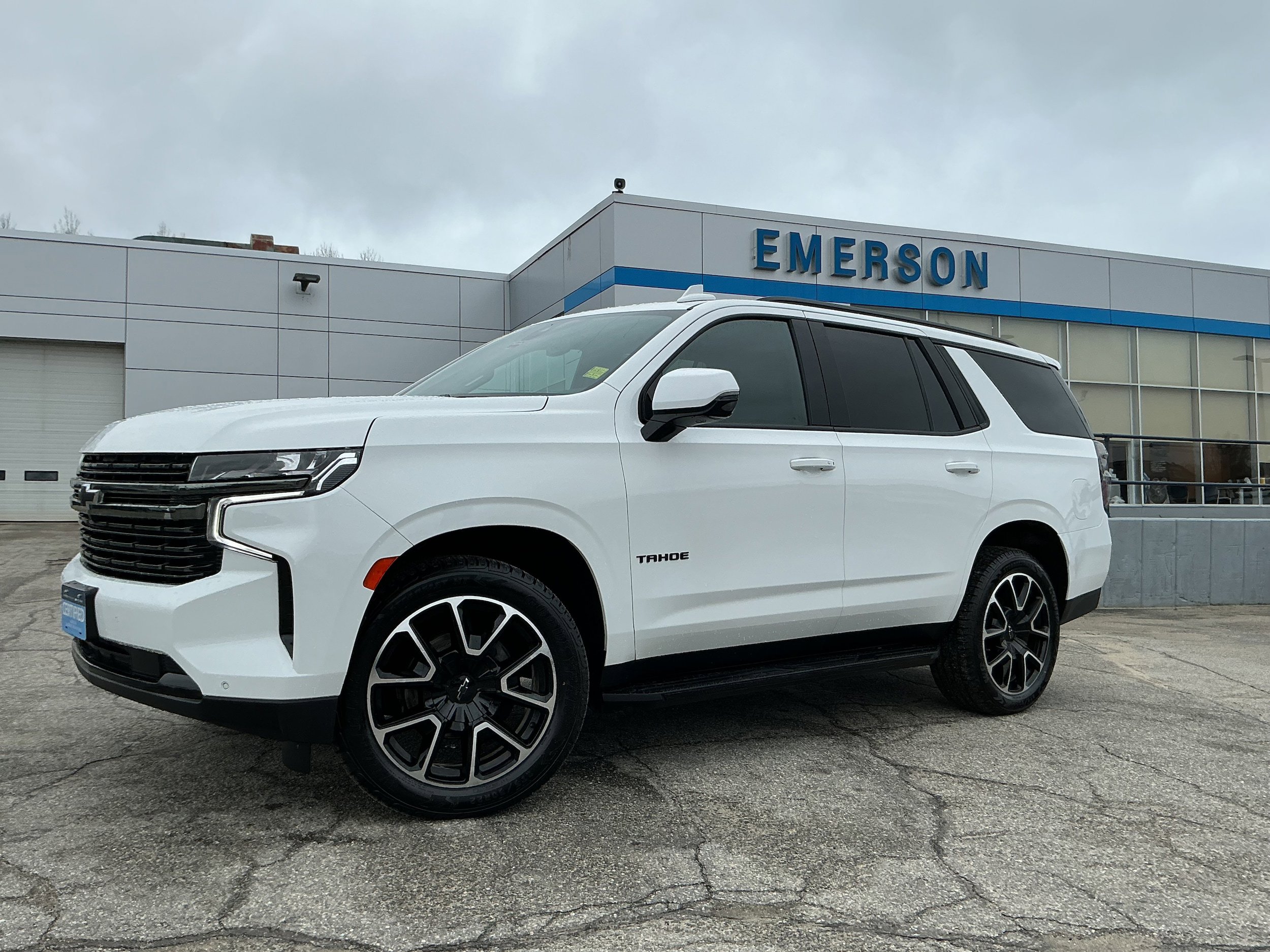 Certified 2022 Chevrolet Tahoe RST w/ Luxury Package image 1