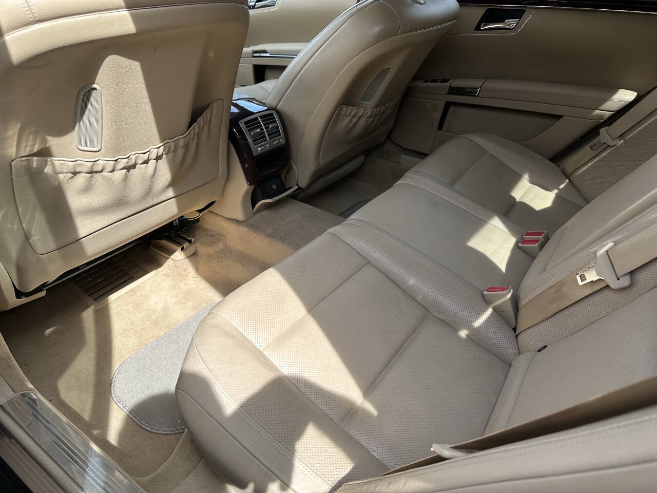 Used 2012 Mercedes-Benz S 550 4MATIC image 17