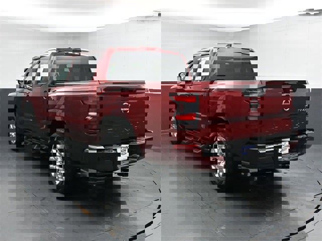 Used 2023 Nissan Frontier SV w/ Tow Package image 11