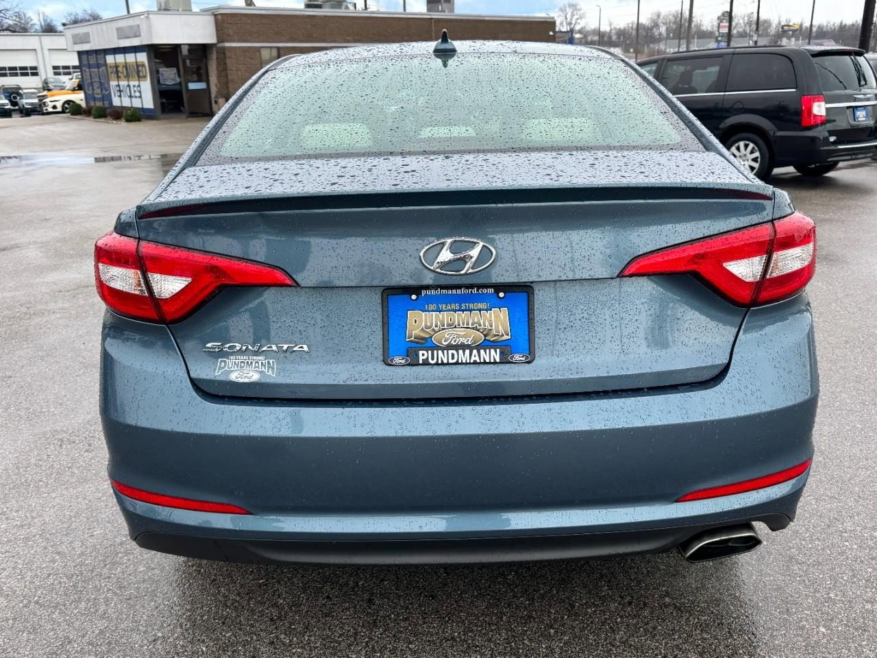Used 2016 Hyundai Sonata SE w/ Cargo Package image 4
