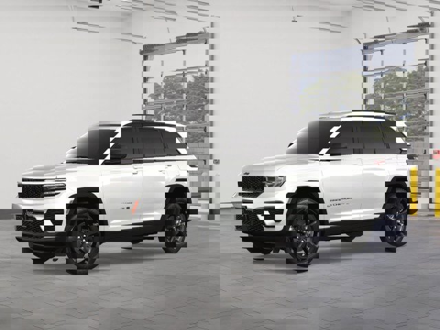 New 2025 Jeep Grand Cherokee Altitude image 28