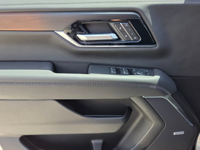 New 2026 GMC Yukon XL Denali w/ LPO, Floor Liner Package RWD image 12