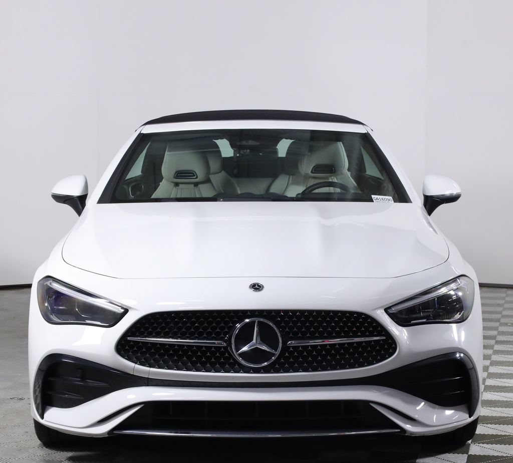 Used 2025 Mercedes-Benz CLE 450 4MATIC Cabriolet image 2