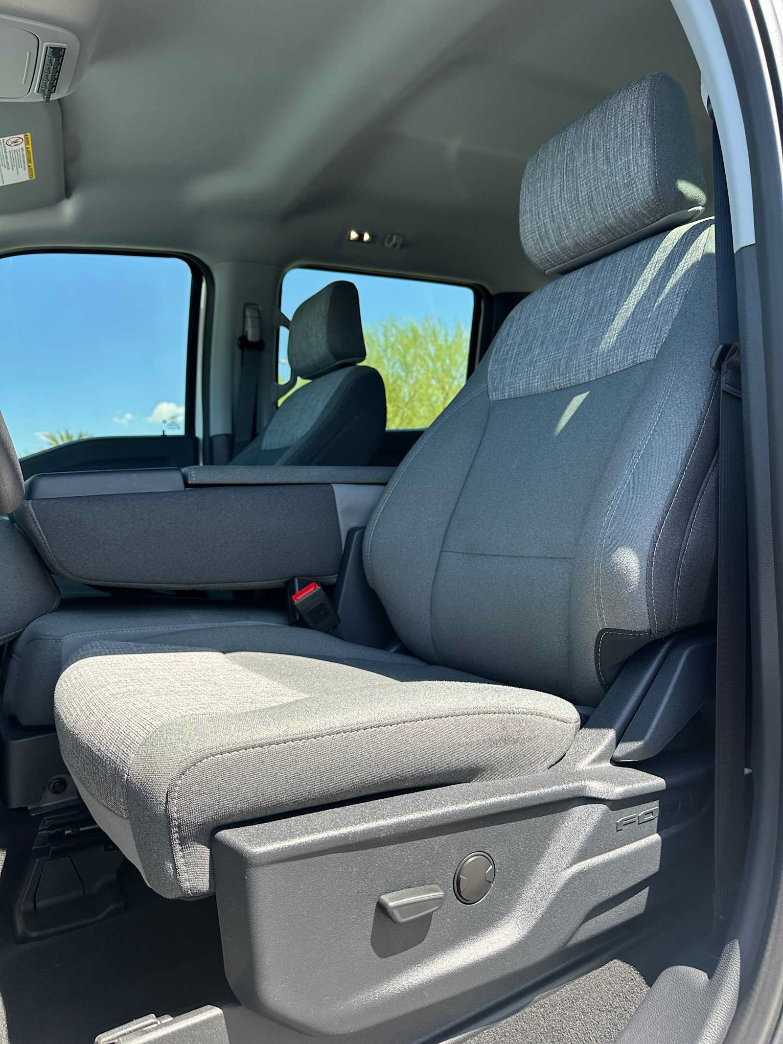 Used 2025 Ford F350 XLT AWD/4WD image 17