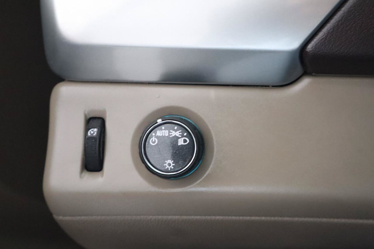 Used 2018 Chevrolet Tahoe LT RWD image 26