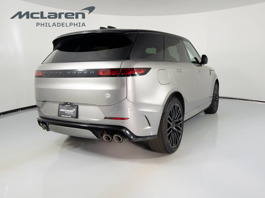 Used 2024 Land Rover Range Rover Sport AWD/4WD image 5