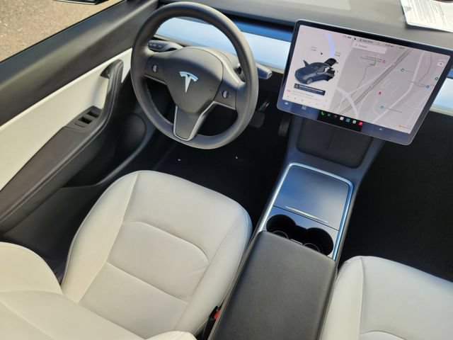 Used 2021 Tesla Model Y Long Range AWD/4WD image 11
