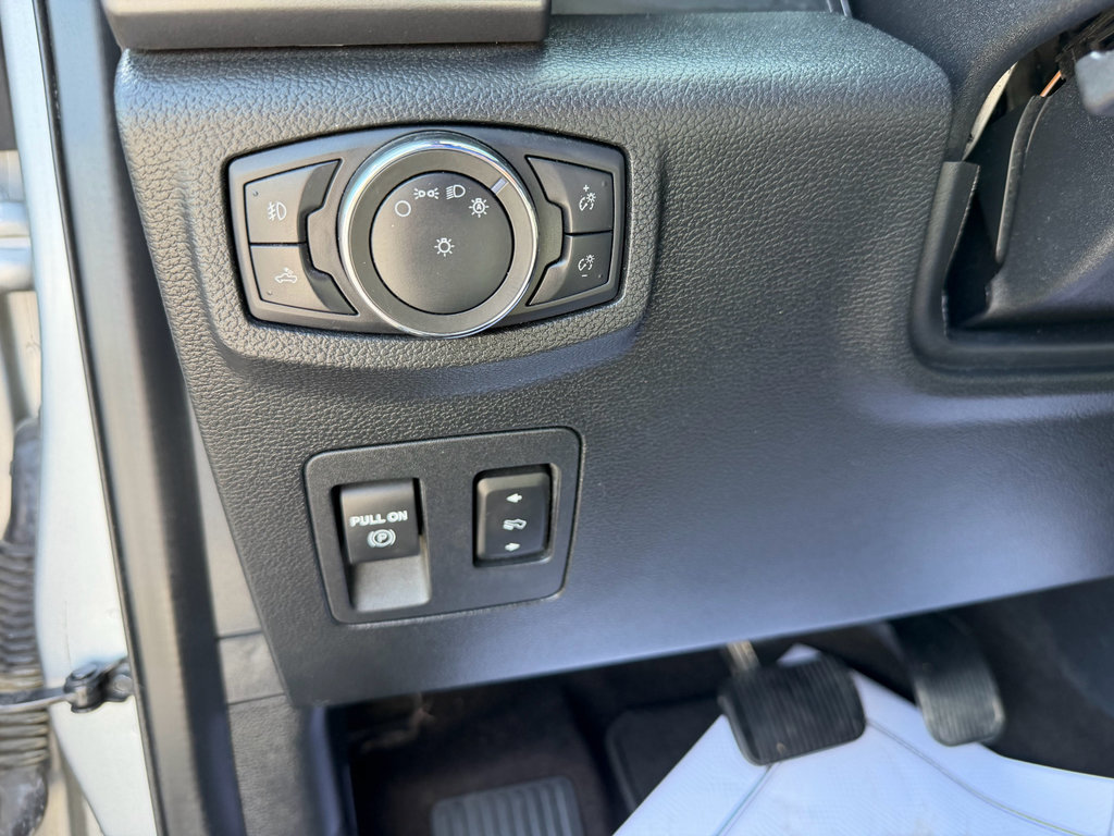 Used 2020 Ford F150 XLT w/ Equipment Group 302A Luxury AWD/4WD image 17