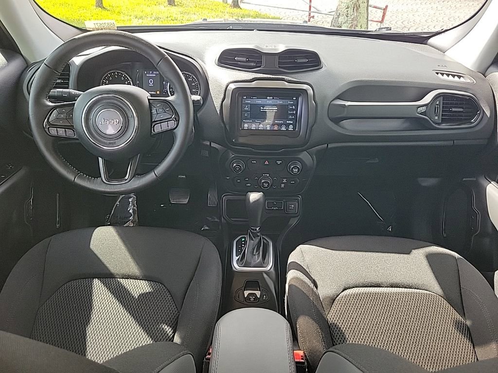 Used 2019 Jeep Renegade Altitude w/ Quick Order Package 2XM image 8