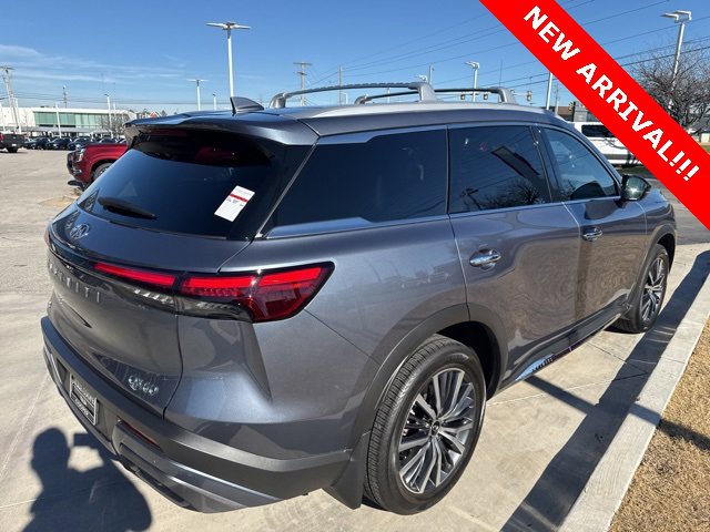 Used 2025 INFINITI QX60 Sensory image 4
