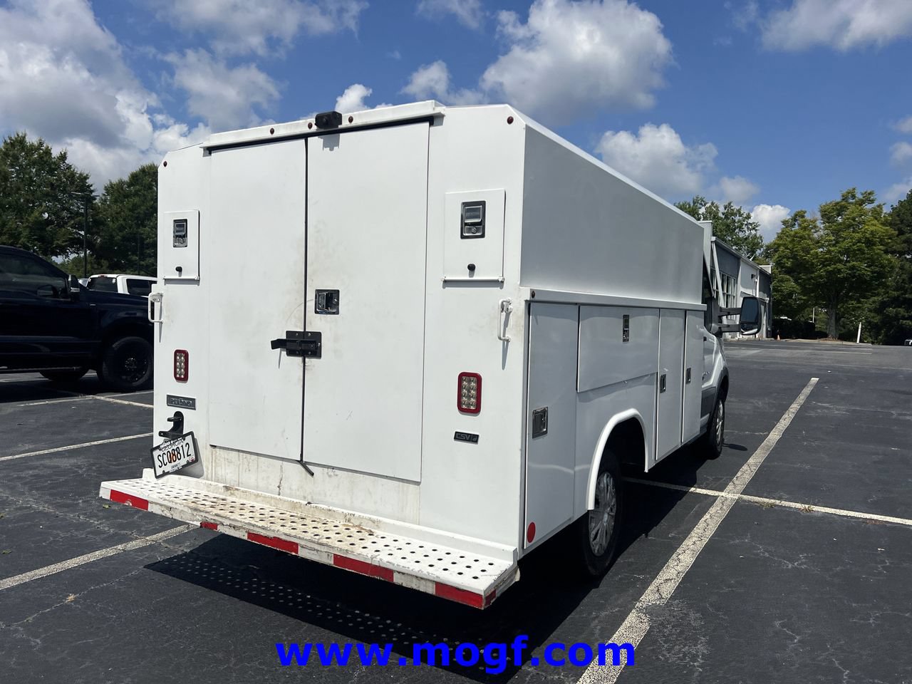 Used 2017 Ford Transit 250 138 w/ Exterior Upgrade Package RWD image 3