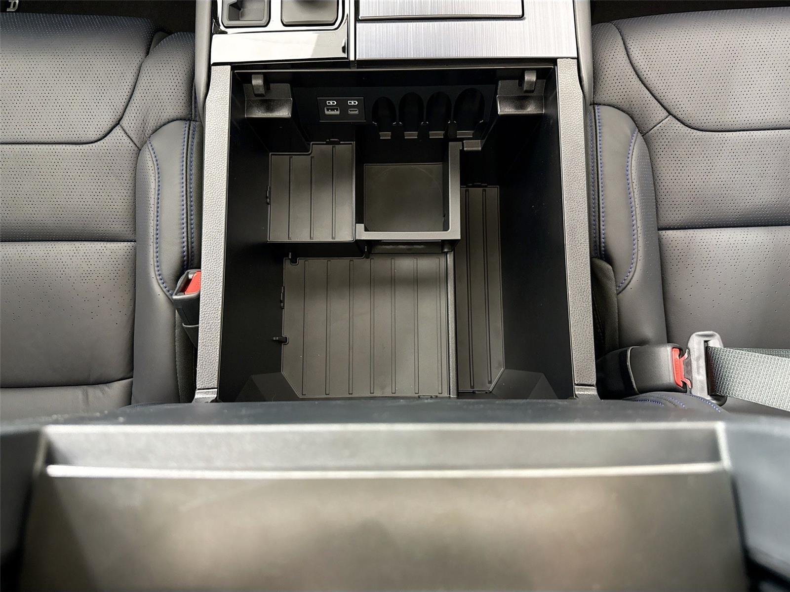 New 2026 Toyota Tundra Platinum AWD/4WD image 36