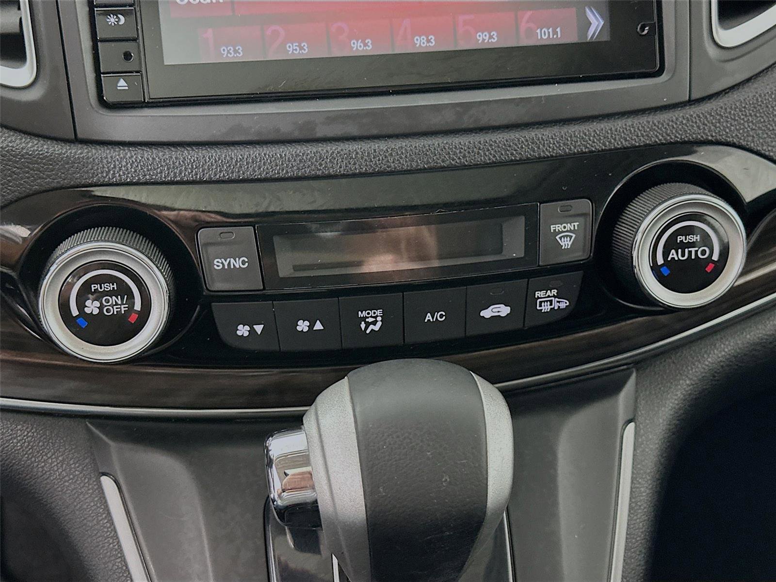 Used 2015 Honda CR-V EX-L image 9