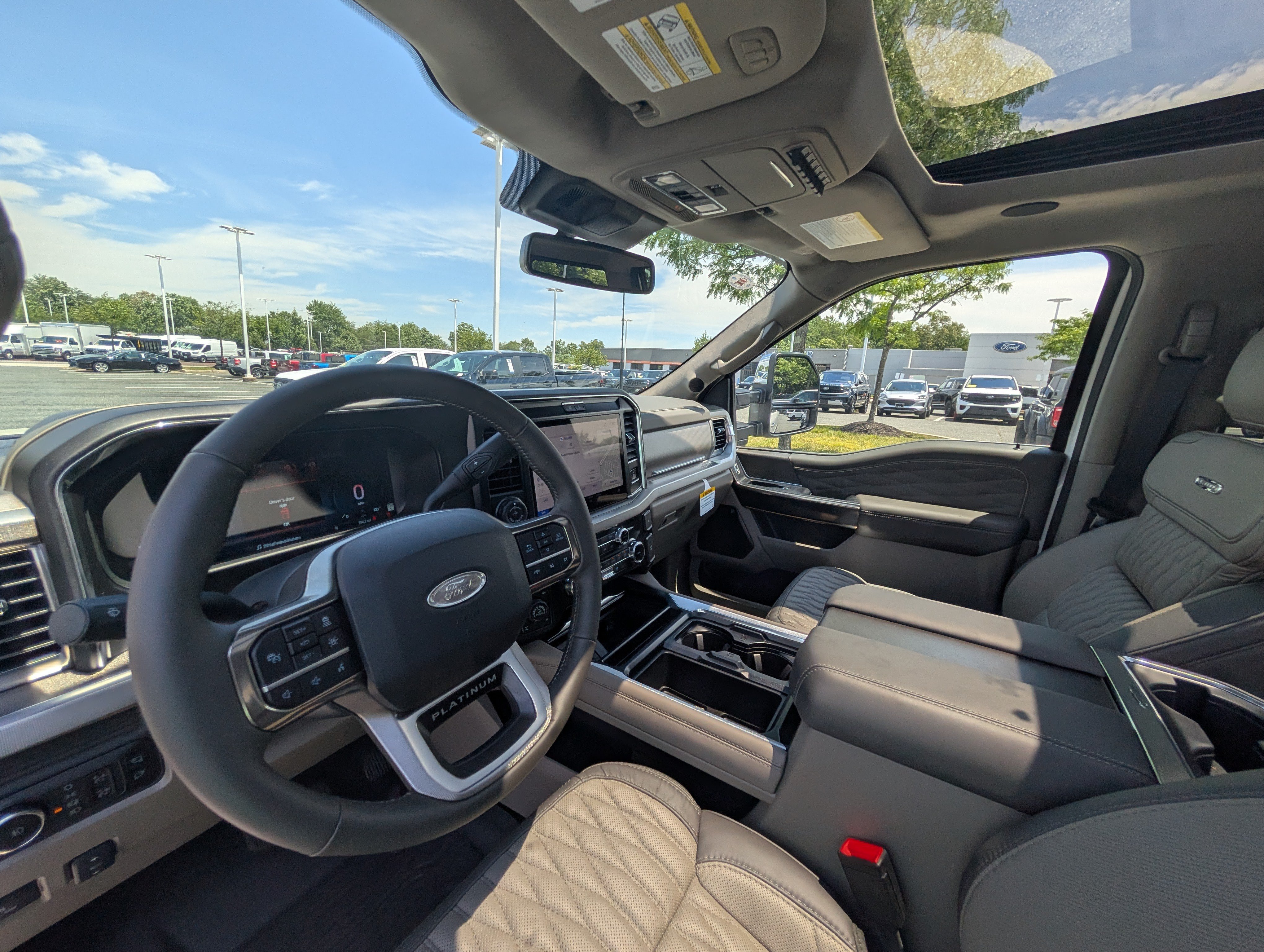 New 2026 Ford F250 Platinum w/ Platinum Plus Package AWD/4WD image 11