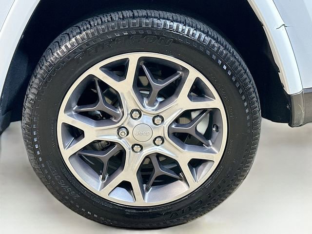Used 2018 Jeep Grand Cherokee Limited AWD/4WD image 6