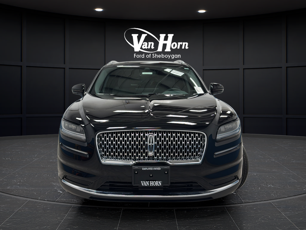 Used 2023 Lincoln Nautilus Reserve AWD/4WD image 2