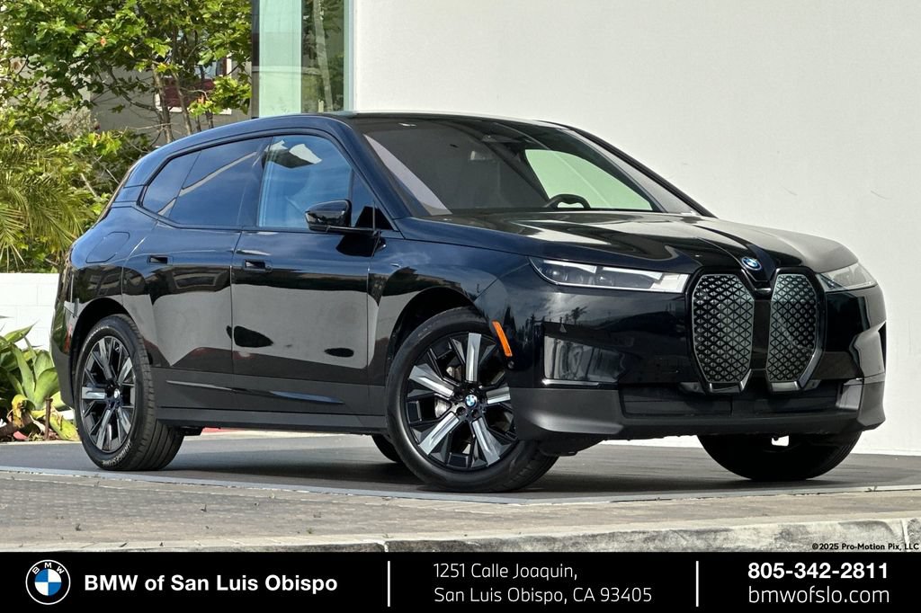 Used 2023 BMW iX xDrive50 AWD/4WD video 1