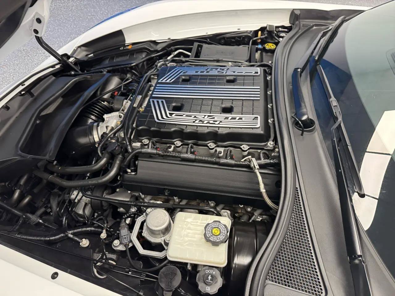 Used 2019 Chevrolet Corvette Z06 RWD image 21