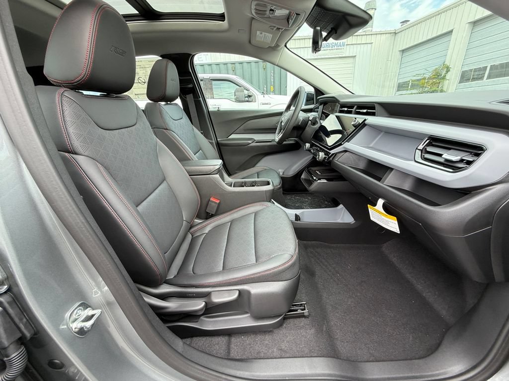 New 2027 Chevrolet Bolt RS w/ Technology Package FWD image 28