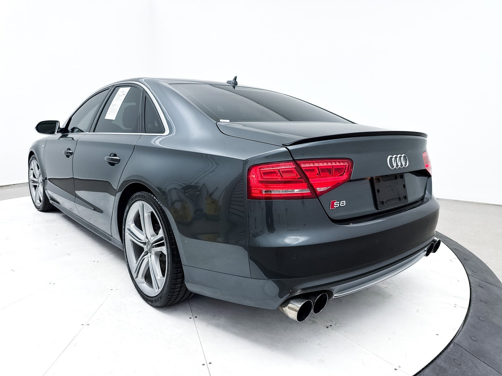 Used 2014 Audi S8 w/ Full Leather Package image 17