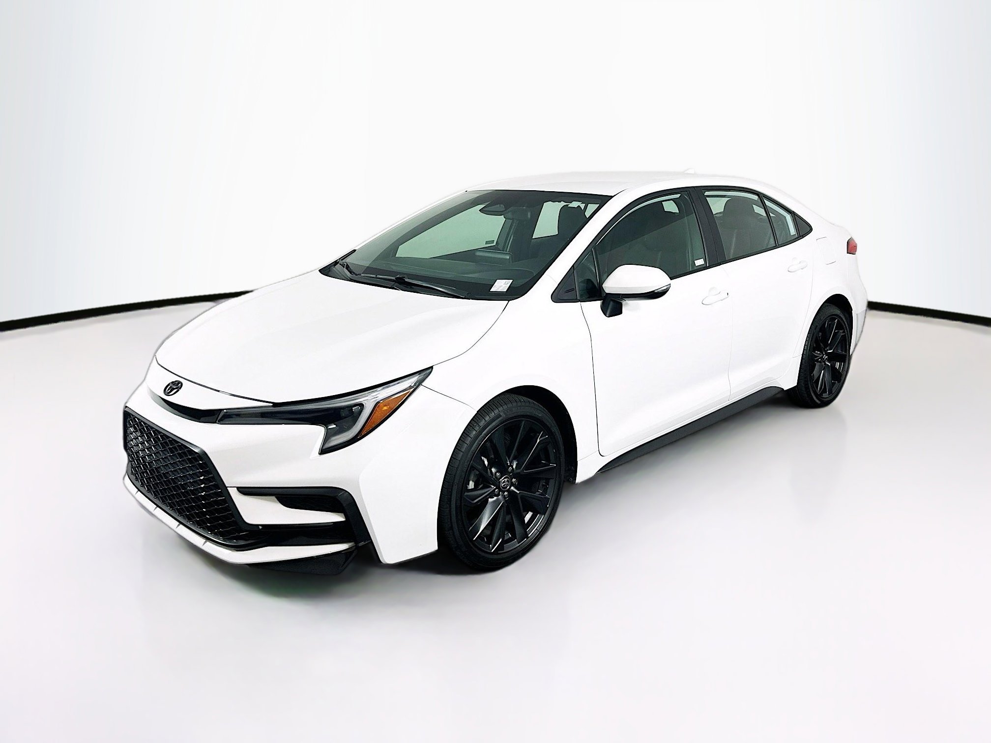 Used 2023 Toyota Corolla SE image 3